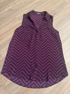 Express Sleeveless Chevron Button-Front Top in Fuschia and Navy